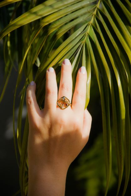 Anel Leveza em Ouro Vermeil 18k Topázio Azul, Granada e Citrino