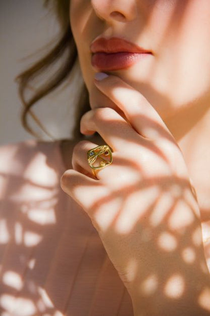Anel Leveza em Ouro Vermeil 18k Topázio Azul, Granada e Citrino