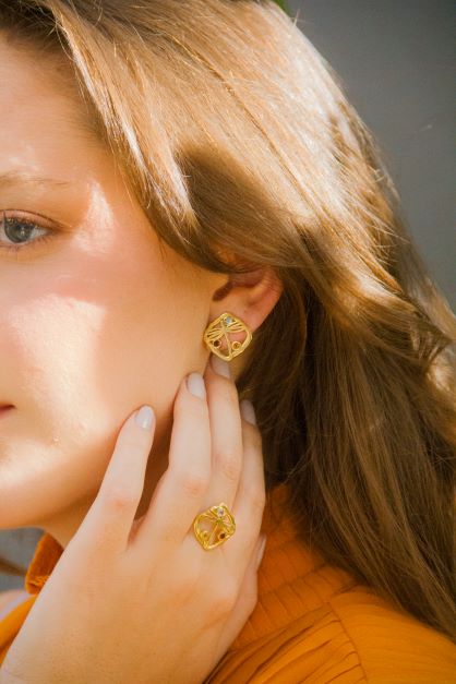Brinco Leveza em Ouro Vermeil  18k, Topázio Azul, Granada e Citrino