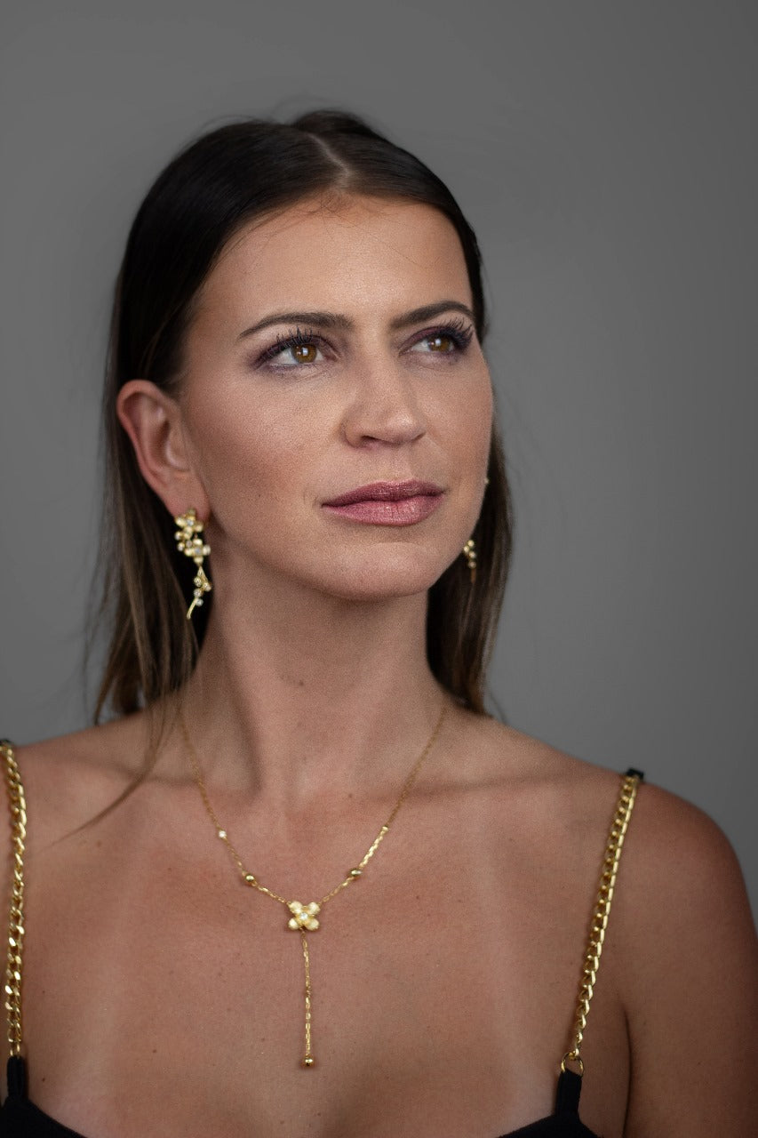 Brinco Ilex Bloom em Ouro Vermeil 18K e Topázios Brancos